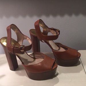 Michael Kors peep toe brown leather pumps